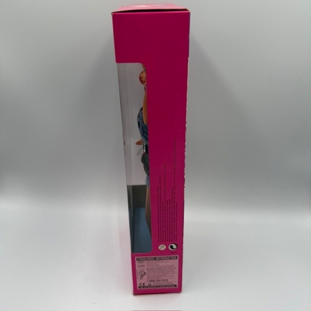 Disney Fun Barbie Fourth Edition 1996 Mattel Mickey Mouse Ears NIB - Picture 5 of 6